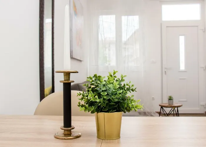 Urban 아파트 스플리트